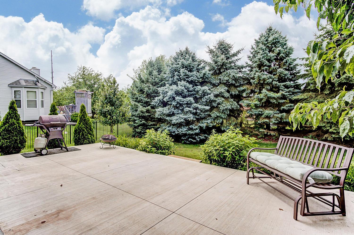 Patio and back yard of 5313 Old Creek Lane in Hilliard, OH